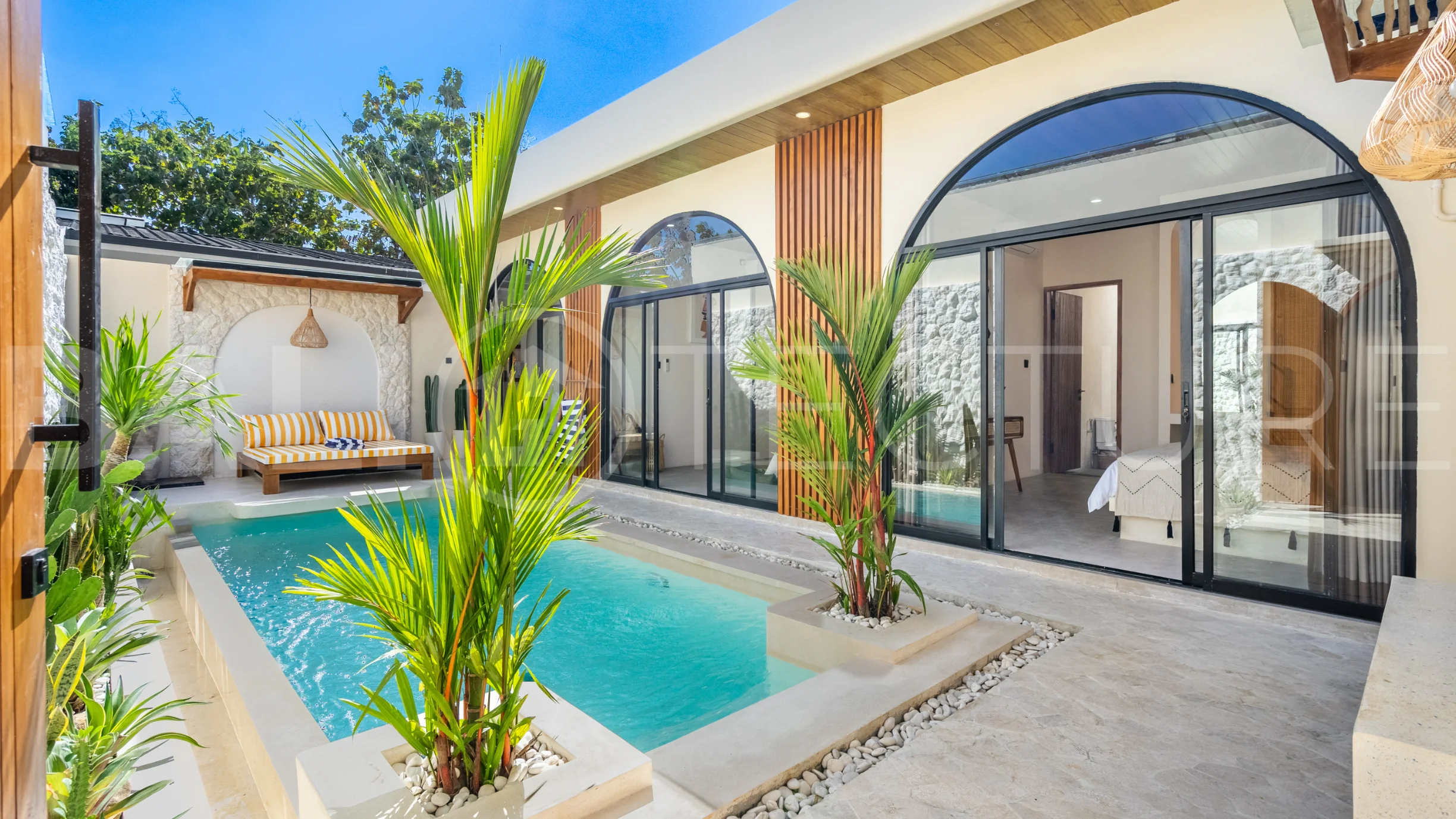 Newly-Built-2-Bedroom-Charming-Tropical-Villa-for-Sale-in-Ungasan-10
