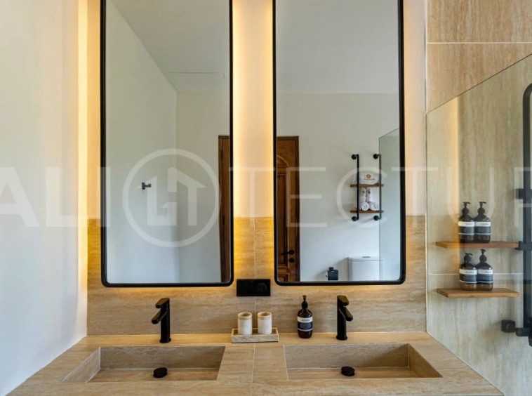 Private-2-Bedroom-Villa-for-Sale-in-a-Touristic-Area-of-Ubud-2