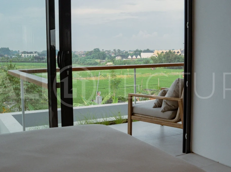 Ricefield-Views-3-Bedroom-Villa-for-Sale-in-Canggu-4