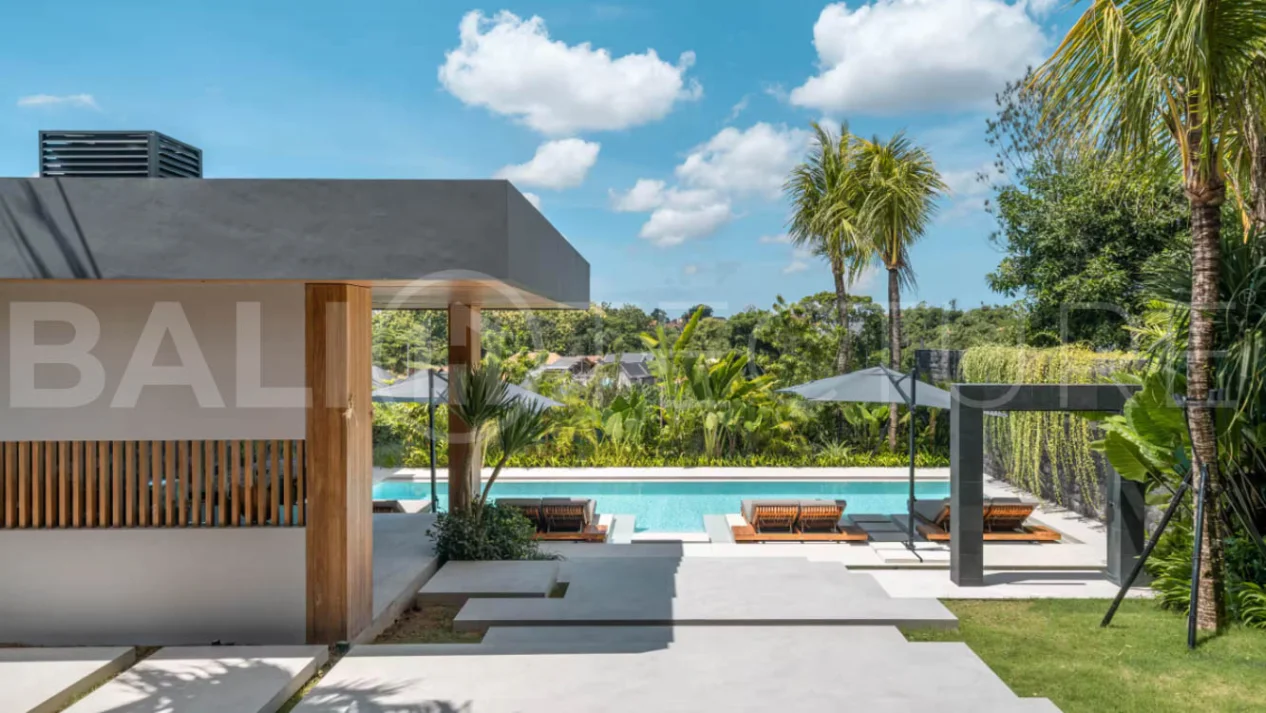 Luxury four bedroom leasehold villa in Canggu, Bali, featuring a private garden, 45sqm swimming pool, spacious living area, modern kitchen, outdoor terrace, jacuzzi, and premium entertainment amenities.