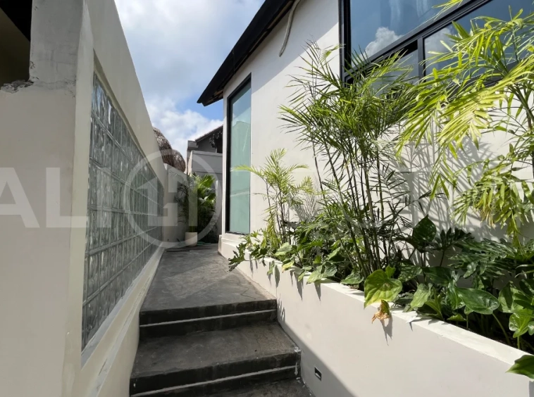 Charming-3-Bedroom-Boutique-Villa-for-Sale-near-Nunggalan-Beach-Uluwatu-20
