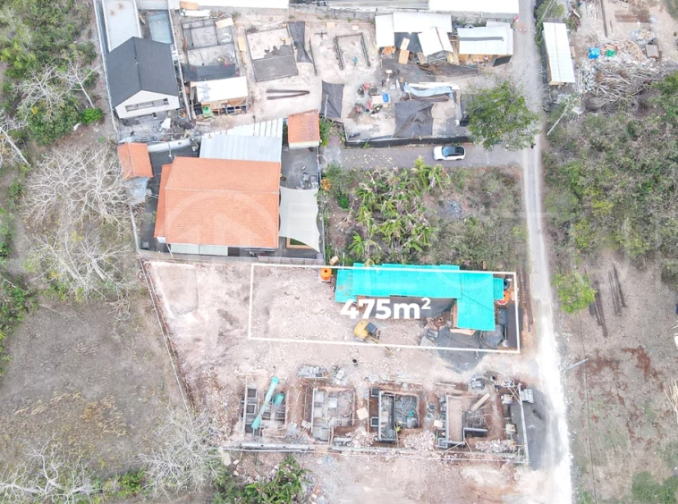 475m² land for sale in Uluwatu, ideal for residential villa development, near Nyang Nyang Beach, Uluwatu Temple, Padang Padang, restaurants, cafes, sports centres, and paragliding spots.