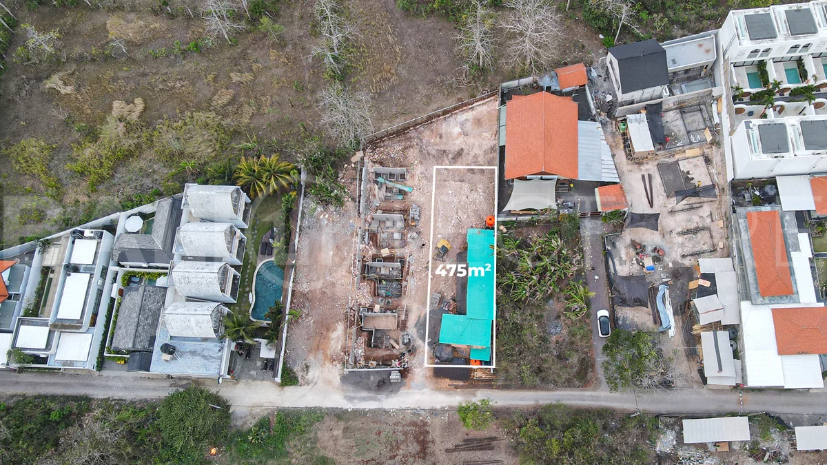 475m² land for sale in Uluwatu, ideal for residential villa development, near Nyang Nyang Beach, Uluwatu Temple, Padang Padang, restaurants, cafes, sports centres, and paragliding spots.